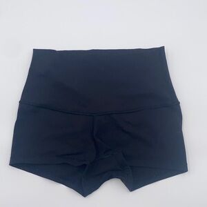 lululemon original boogie Shorts 2” inseam size 4